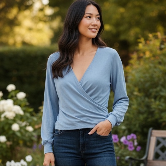 Brenda Beddome Tops - BRENDA BEDDOME (M) Bamboo Faux Wrap Top V-Neck Soft Drapey Blue NWT *Flaw